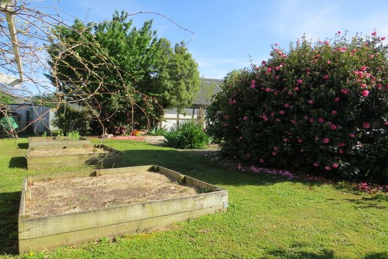 Photo of property in 96b Kent Street, Carterton, 5713