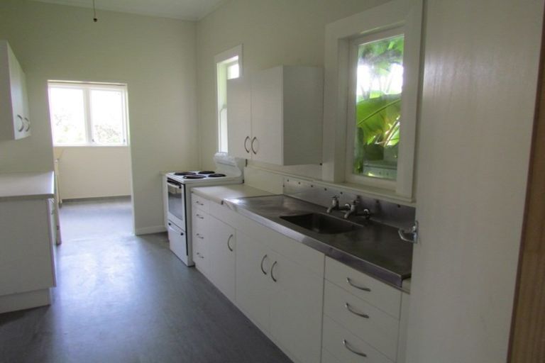 Photo of property in 14 Ruawai Wharf Road, Ruawai, 0530