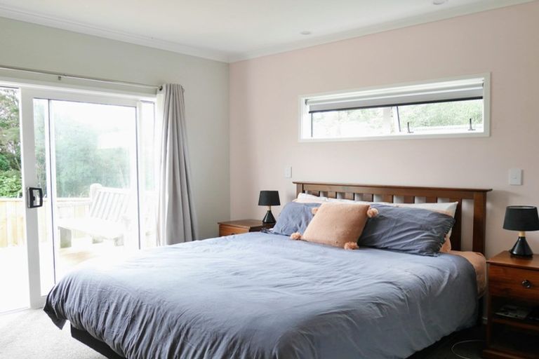 Photo of property in 8 Ngarue Place, Waitara, 4320