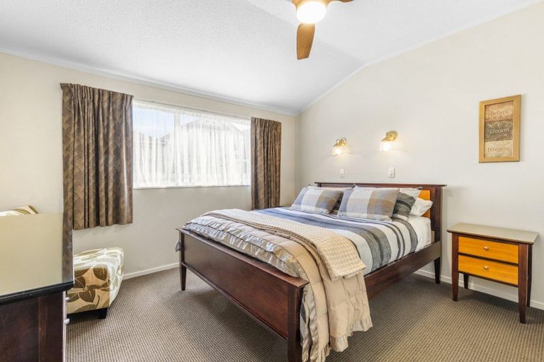 Photo of property in 44b Roxburgh Street, Mount Victoria, Wellington, 6011