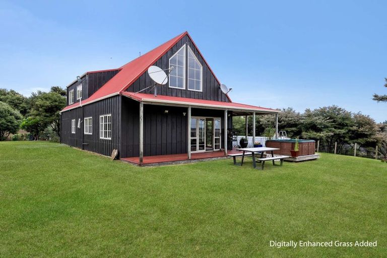 Photo of property in 708 Wilson Road, South Head, Helensville, 0874