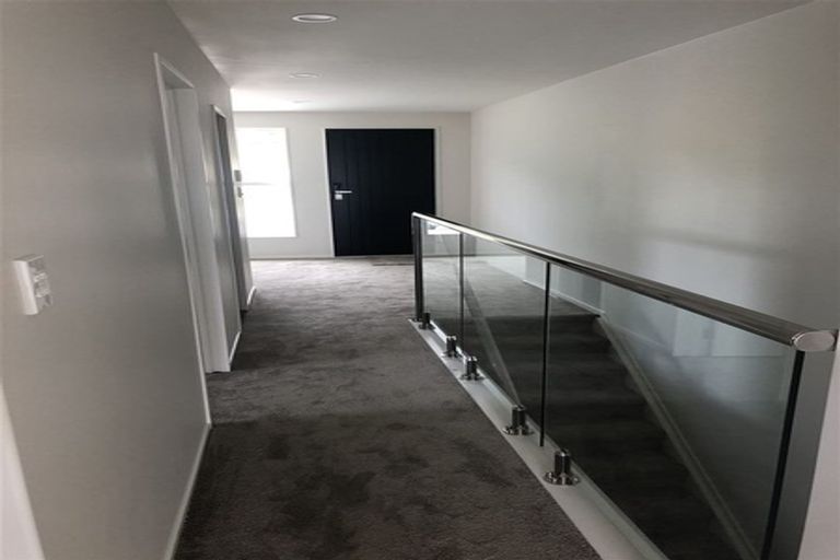 Photo of property in 8 Puhakehake Place, Flat Bush, Auckland, 2019