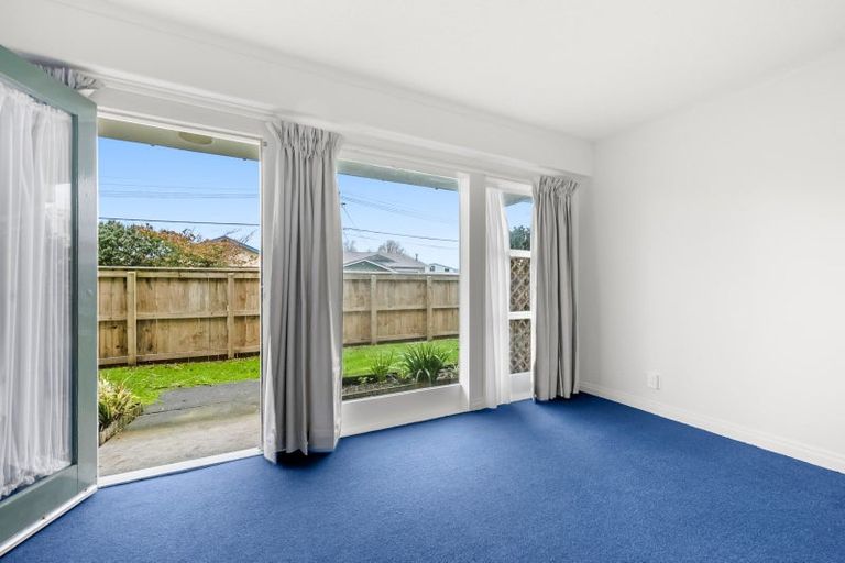 Photo of property in 2/21 Britannia Street, Petone, Lower Hutt, 5012