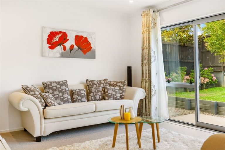 Photo of property in 20 Shelduck Way, Hobsonville, Auckland, 0616