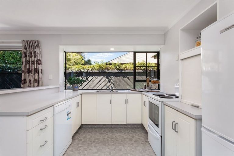 Photo of property in 26b Bryndwr Road, Fendalton, Christchurch, 8052