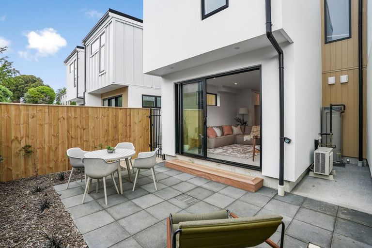 Photo of property in 10/10 Pascoe Avenue, Paremata, Porirua, 5026