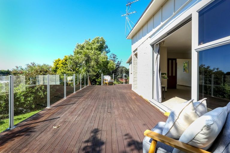 Photo of property in 9 Cabot Place, Frankleigh Park, New Plymouth, 4310