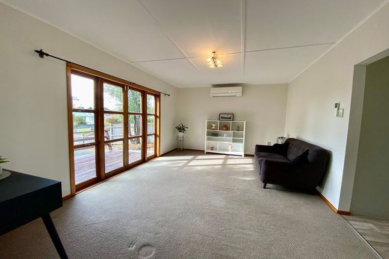 Photo of property in 6 Perth Place, Awapuni, Palmerston North, 4412