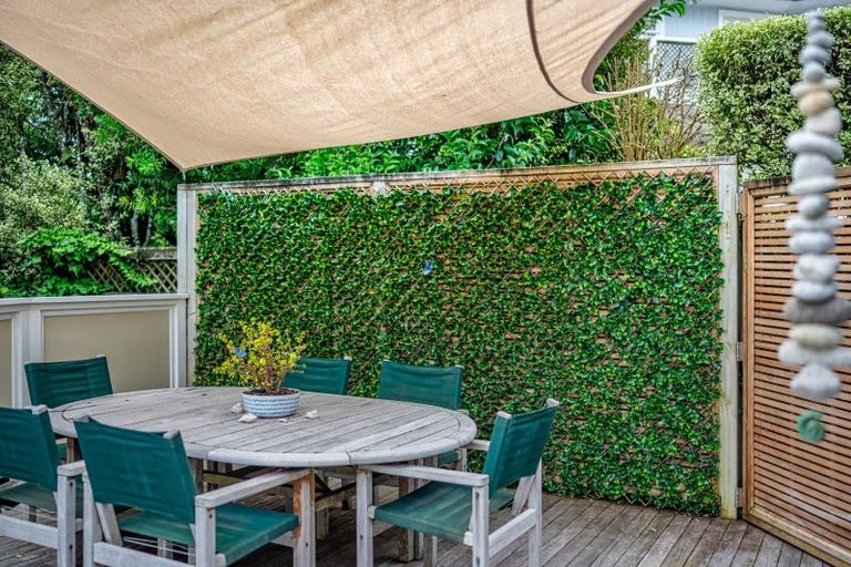 Photo of property in 19 Tainui Road, Cockle Bay, Auckland, 2014