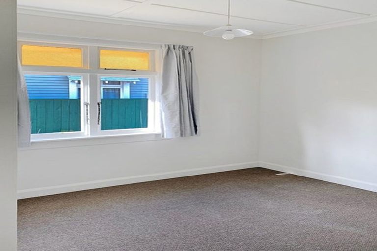 Photo of property in 94 Limbrick Street, Terrace End, Palmerston North, 4410