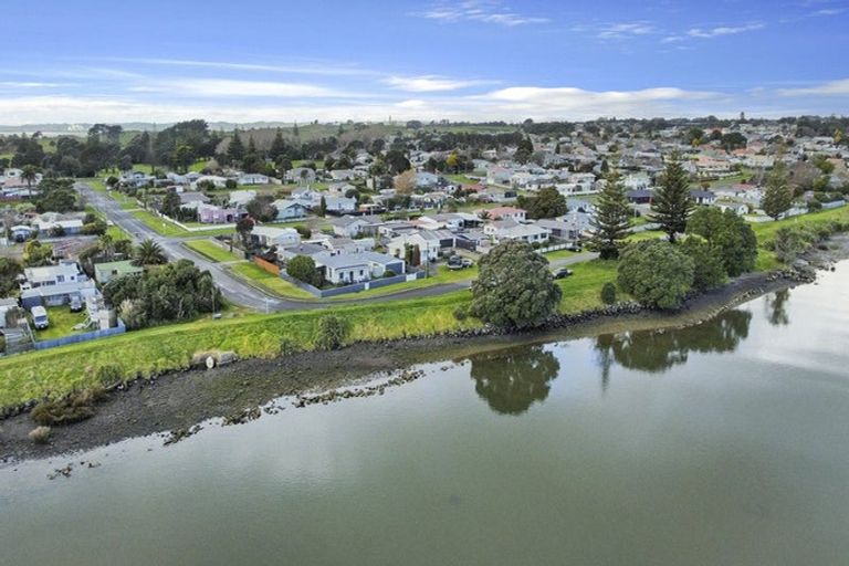 Photo of property in 2a Atkinson Street, Waitara, 4320