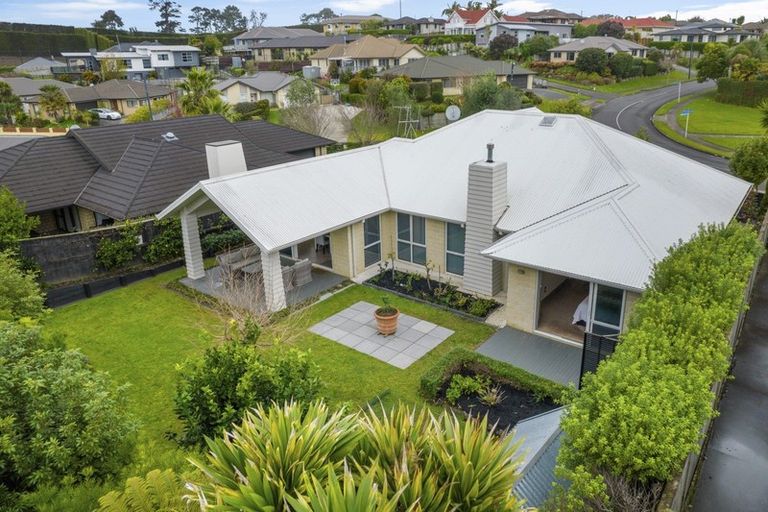 Photo of property in 17 Merriman Place, Pyes Pa, Tauranga, 3112