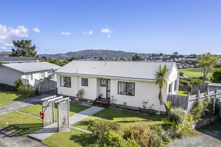 Photo of property in 17 The Bollard, Whitby, Porirua, 5024