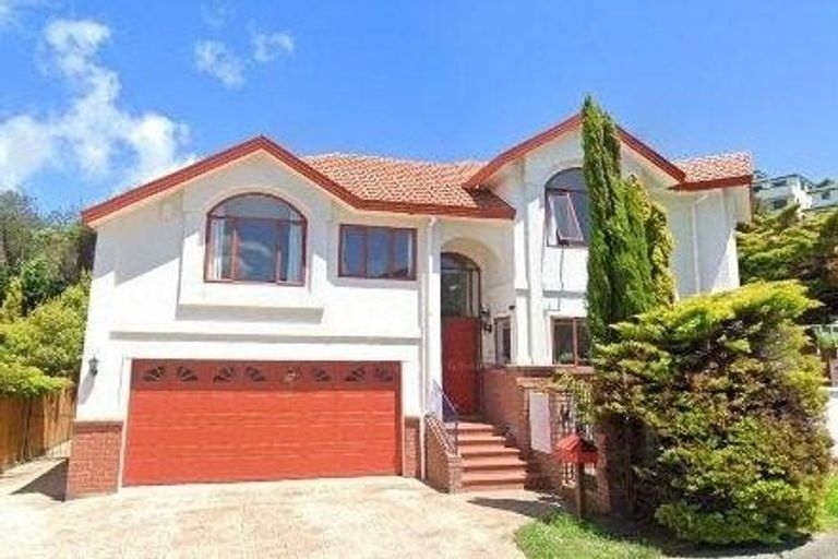 Photo of property in 27 Amesbury Drive, Churton Park, Wellington, 6037