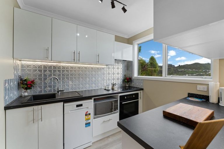 Photo of property in 81b Collier Avenue, Karori, Wellington, 6012