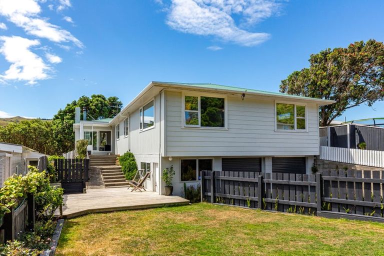 Photo of property in 50 Rawhiti Road, Pukerua Bay, 5026