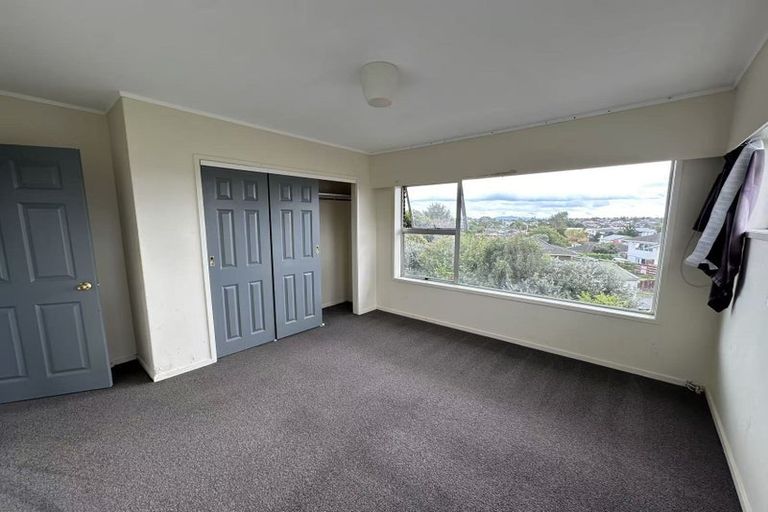 Photo of property in 10 Bendale Place, Papatoetoe, Auckland, 2025
