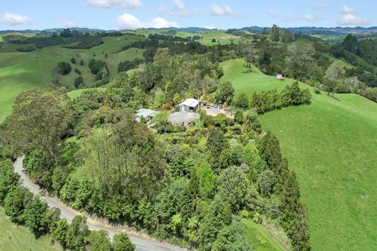 Photo of property in 2 Byles Road, Opuawhanga, Hikurangi, 0181