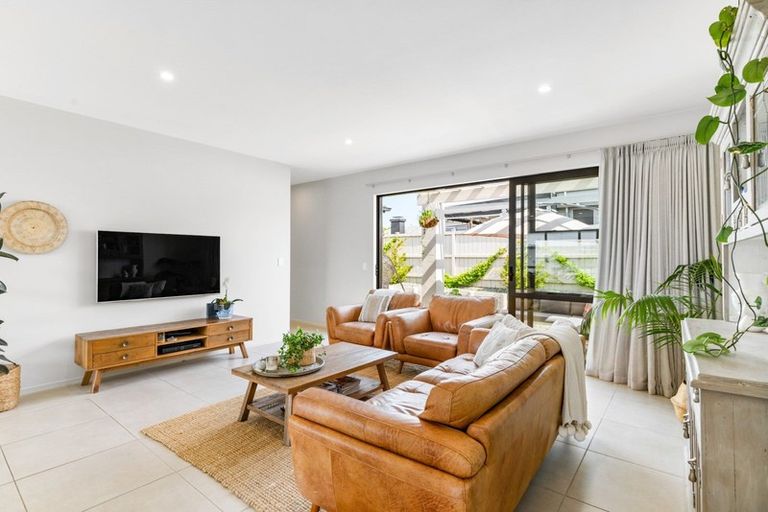 Photo of property in 9 Motukaraka Drive, Beachlands, Auckland, 2018