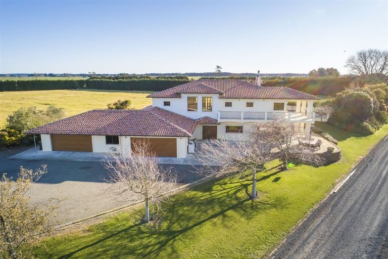 Photo of property in 220 Motuiti Road, Foxton, 4891