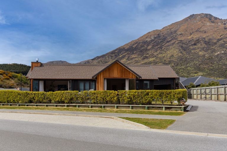 Photo of property in 5 Regent Street, Lower Shotover, Queenstown, 9304