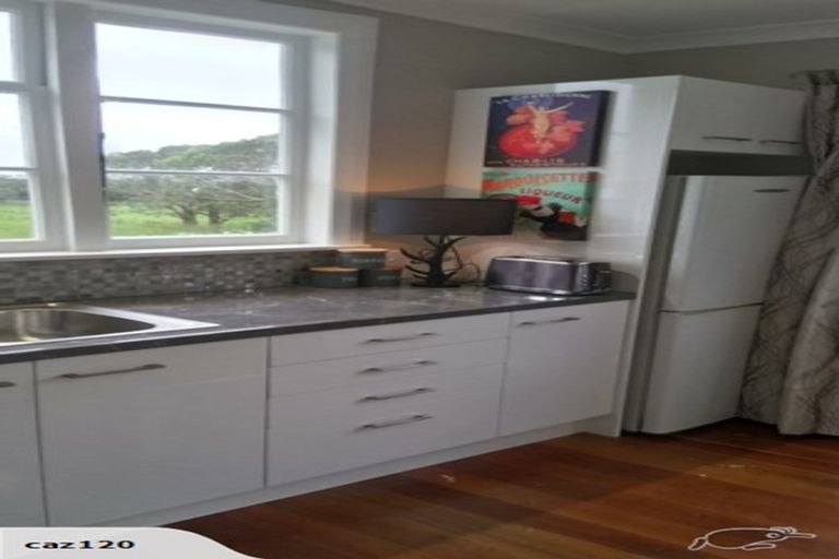 Photo of property in 75 Muhunoa Road West, Ohau, Levin, 5570