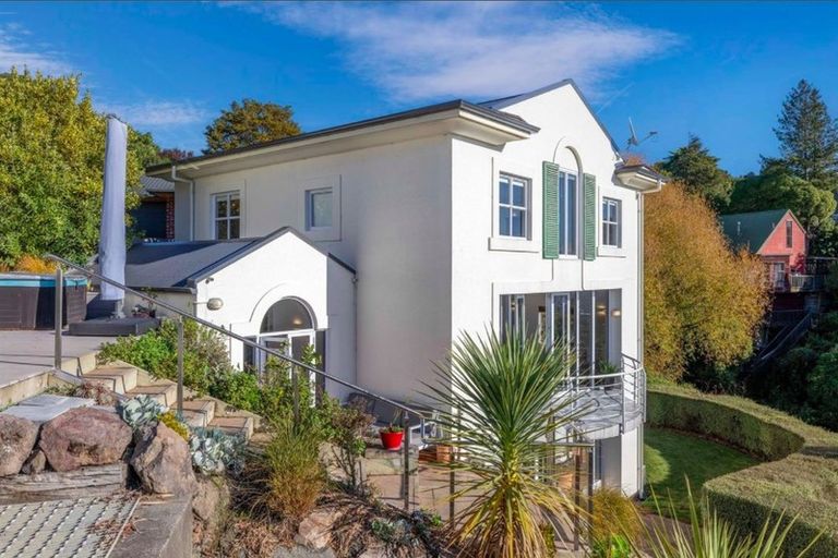 Photo of property in 53 Longhurst Terrace, Cashmere, Christchurch, 8022