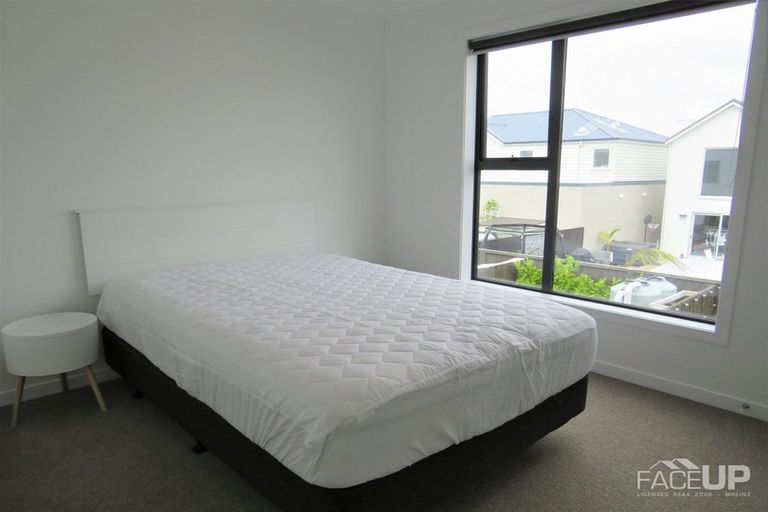 Photo of property in 63 Glidepath Road, Hobsonville, Auckland, 0616