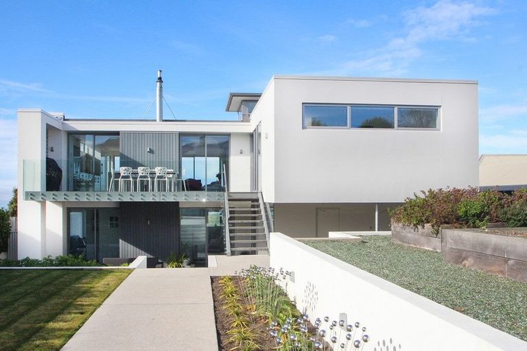 Photo of property in 22 Wharfe Street, South Hill, Oamaru, 9400