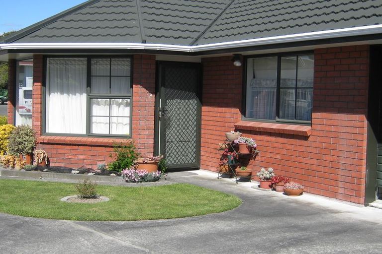 Photo of property in 10a Elizabeth Street, Palmerston North, 4410