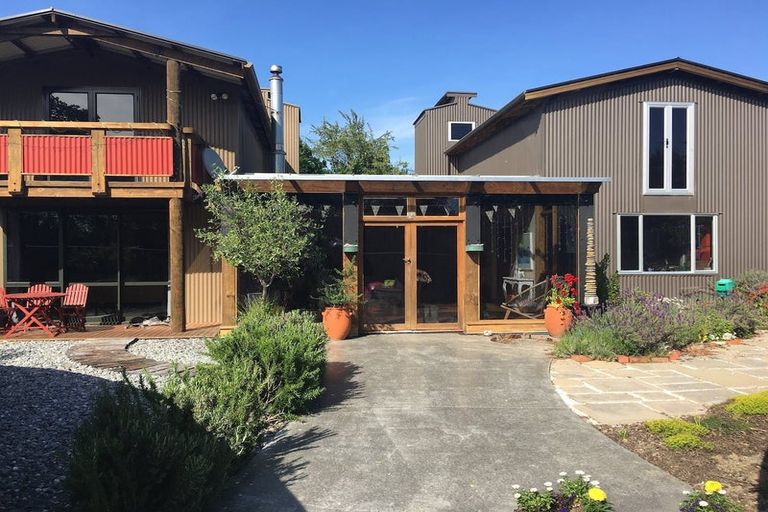 Photo of property in Cob Cottage, 170 Main Rd Spring Grove, Brightwater, Wakefield, 7095