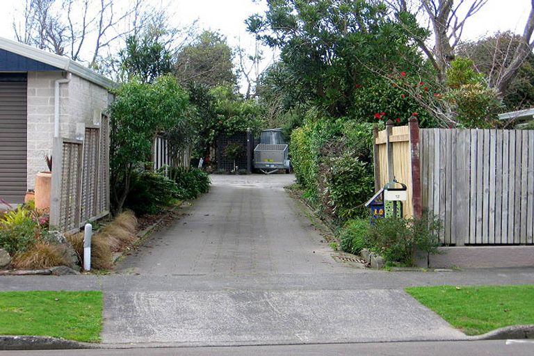 Photo of property in 10 Truscott Grove, Awapuni, Palmerston North, 4412