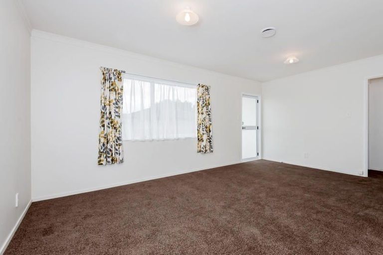 Photo of property in 27 Penion Drive, Flat Bush, Auckland, 2023