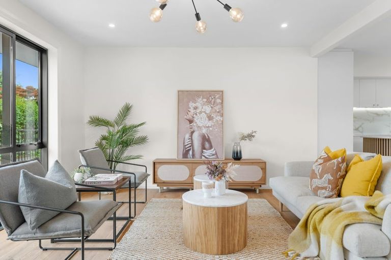 Photo of property in 16 Chepstow Avenue, Fendalton, Christchurch, 8052