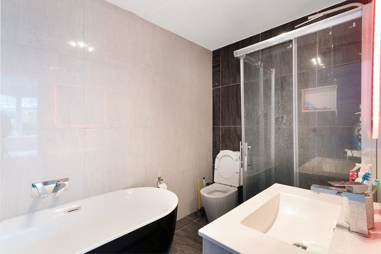 Photo of property in 6 Harris Street, Huntly, 3700