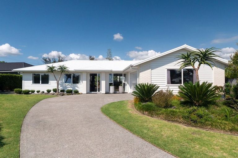 Photo of property in 30 Charlotte Drive, Omokoroa, 3114