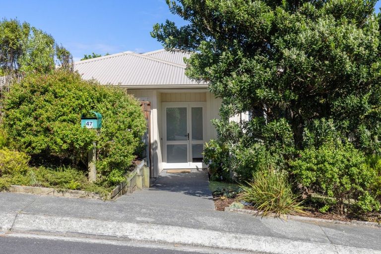 Photo of property in 47 Saint Ives Drive, Camborne, Porirua, 5026