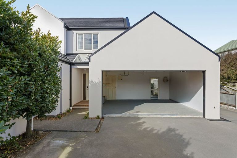 Photo of property in 152 Avonhead Road, Avonhead, Christchurch, 8042