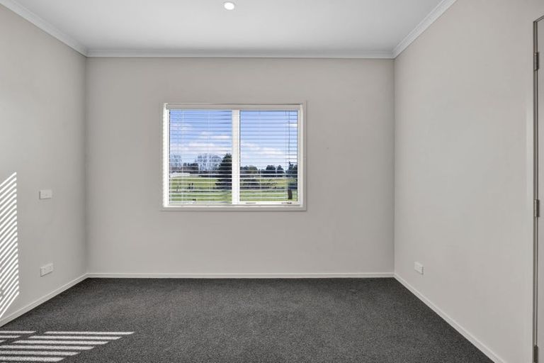 Photo of property in 8 Manatu Lane, Inglewood, 4330