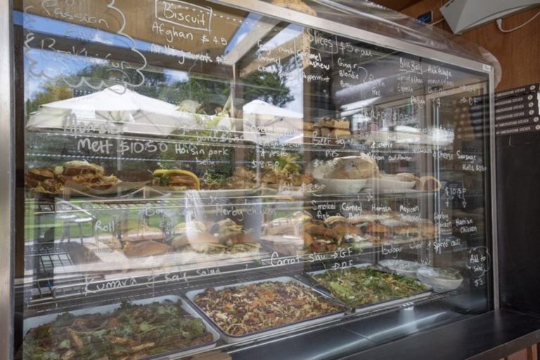 Photo of property in 27 Landmark Terrace, Orewa, 0931