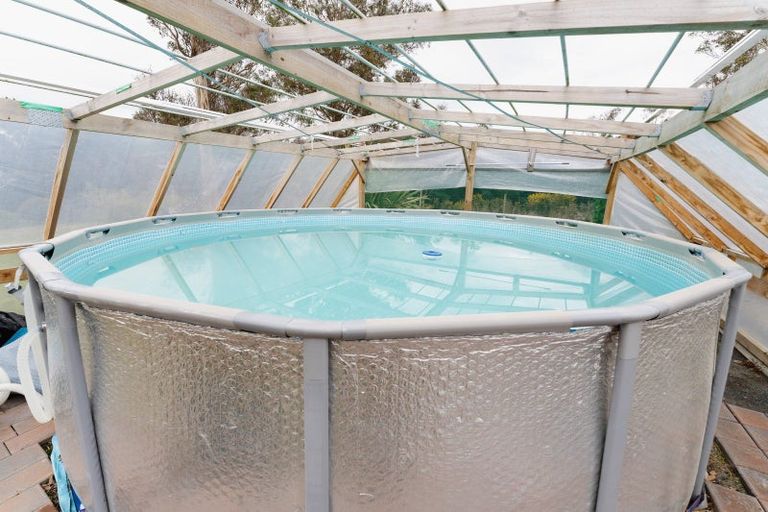 Photo of property in 27 Kayforce Road, Ocean View, Dunedin, 9035