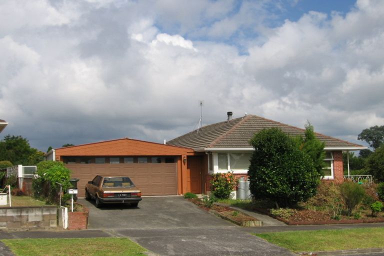 Photo of property in 1 Rosamund Avenue, New Windsor, Auckland, 0600