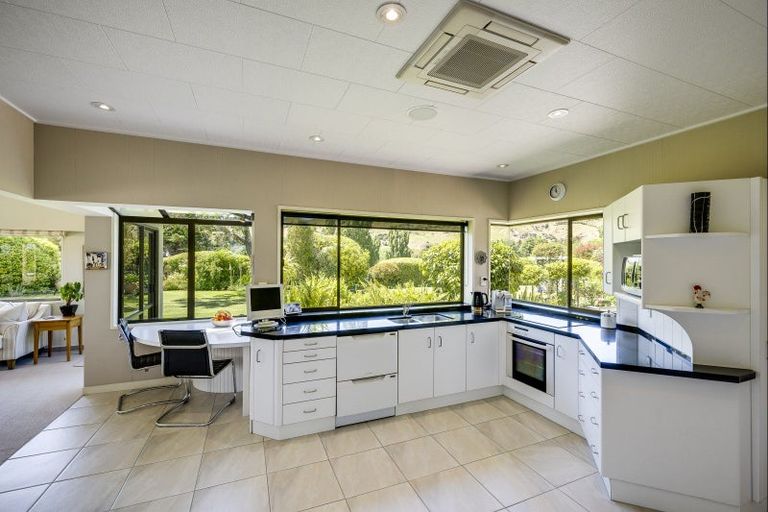 Photo of property in 154 Te Mata Peak Road, Havelock North, 4130