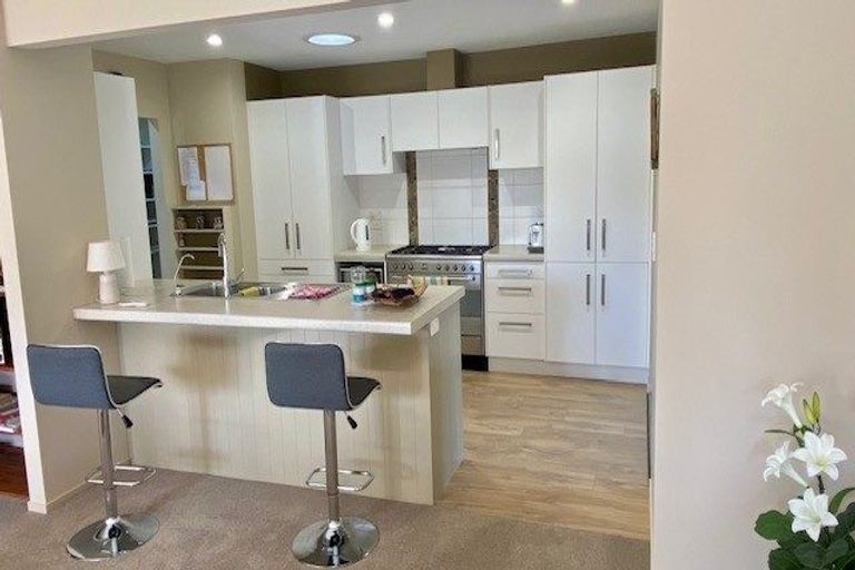 Photo of property in 15 Alderton Drive, Kerikeri, 0230