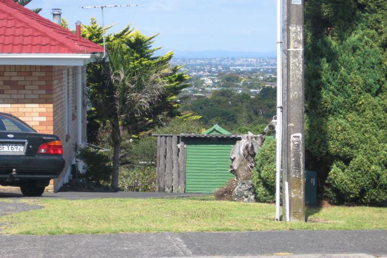 Photo of property in 31 High Road, Glenfield, Auckland, 0629