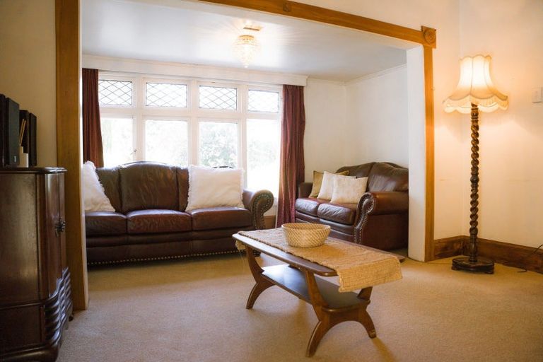 Photo of property in 2 Rose Street, Waipawa, 4210