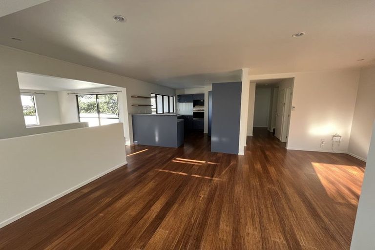 Photo of property in 39 Ardern Avenue, Stanmore Bay, Whangaparaoa, 0932