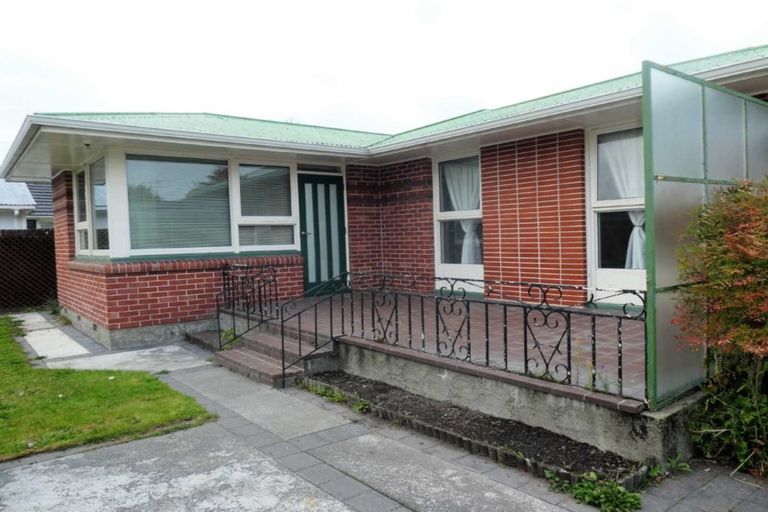 Photo of property in 33 Hanrahan Street, Upper Riccarton, Christchurch, 8041
