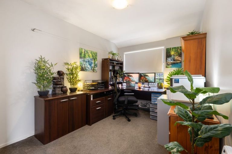 Photo of property in 40 Titirangi Crescent, Parklands, Christchurch, 8083