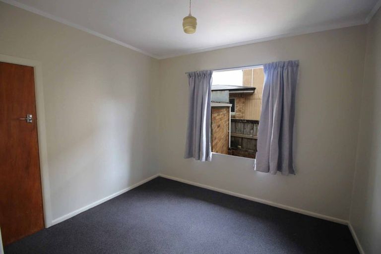 Photo of property in 1 Vine Street, Hillcrest, Hamilton, 3216